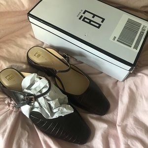 Miista Harper crock Maryland mule flats